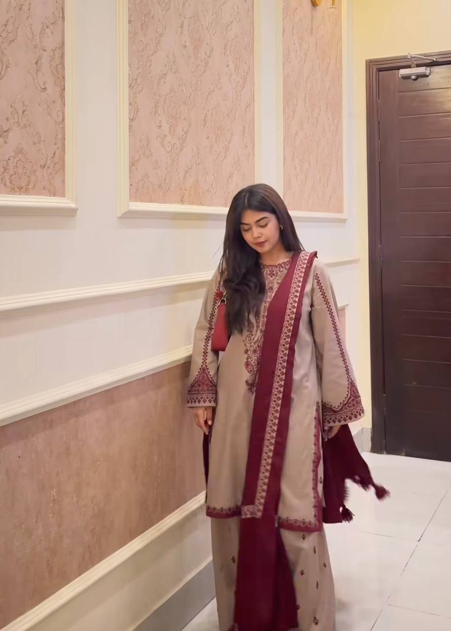 A Fashion Statement in Beige and Red
