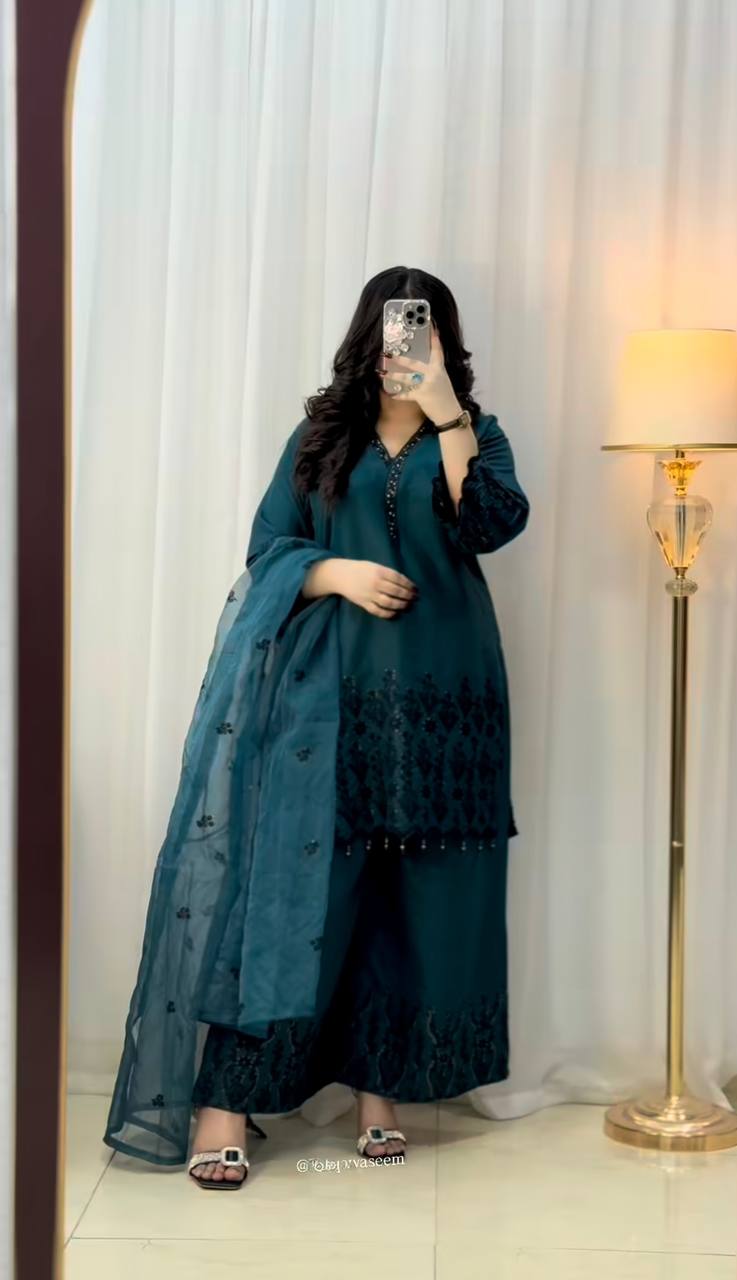 Blue Elegant Evening Ensemble