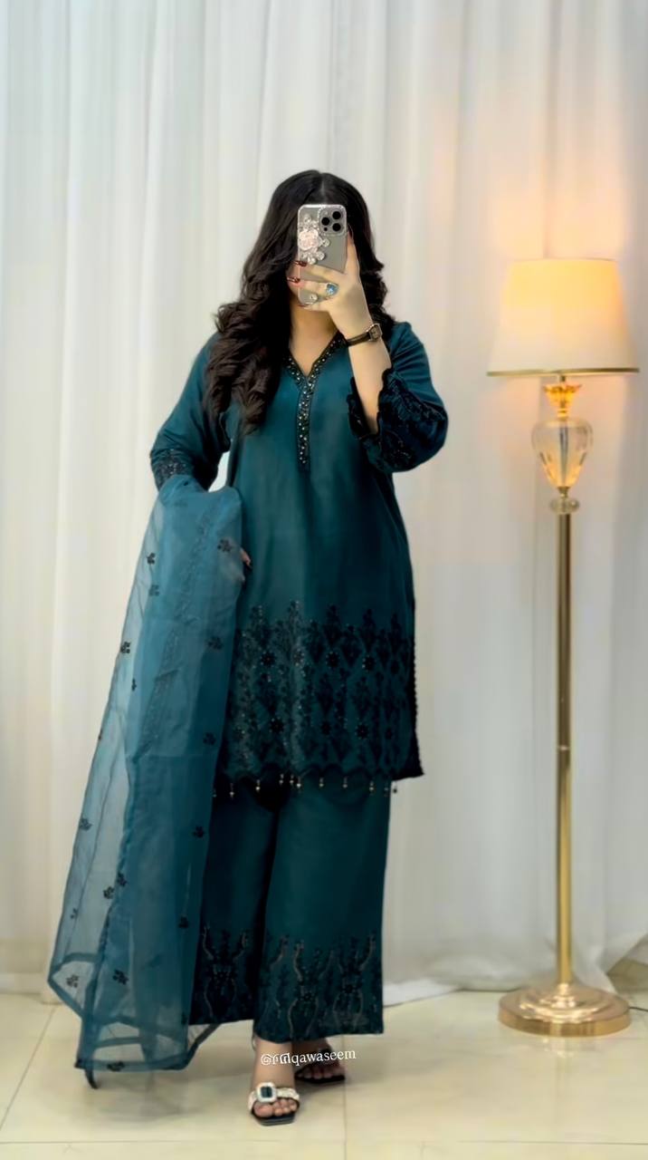 Blue Elegant Evening Ensemble