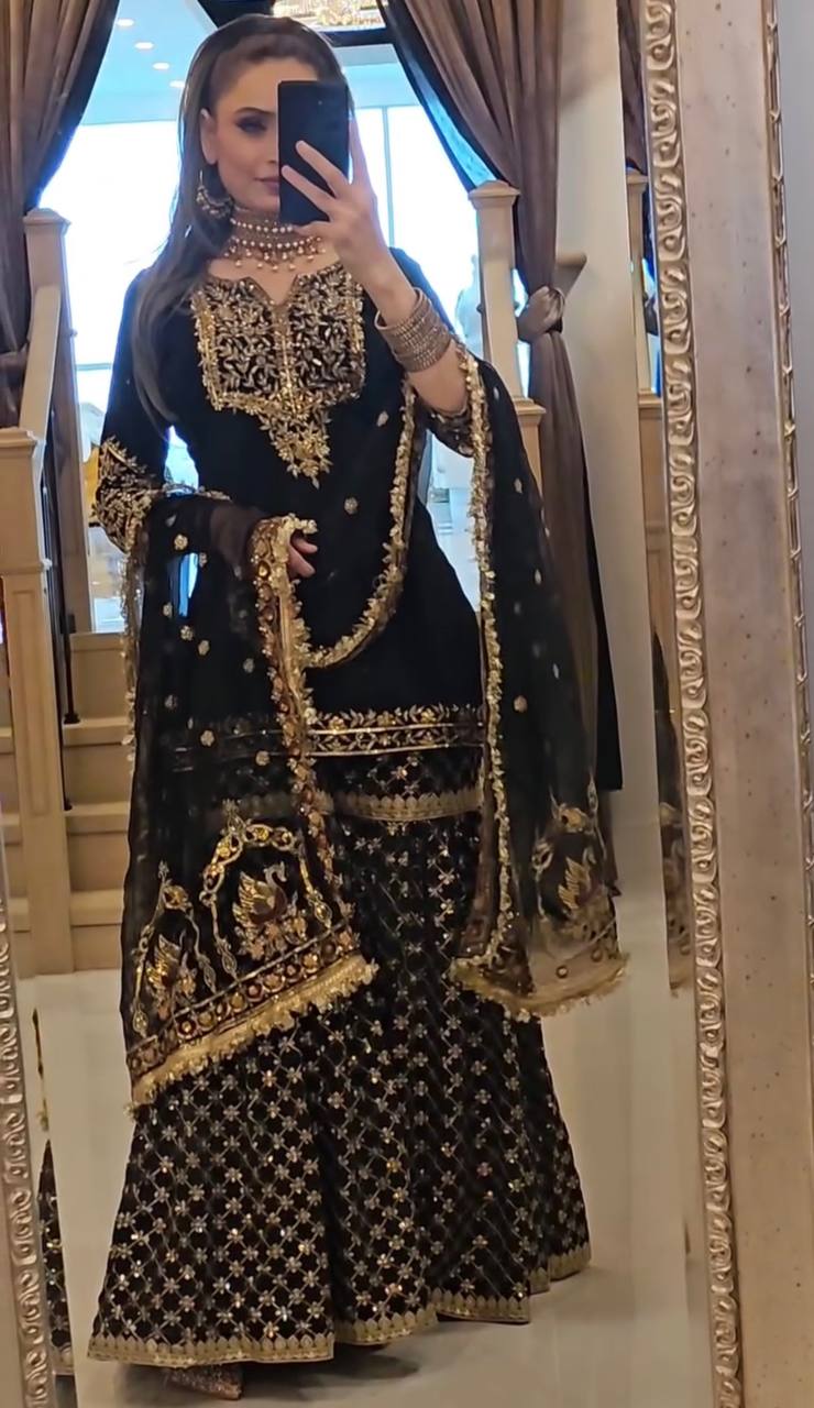 Chic Moments Capturing Beauty in Black and Gold