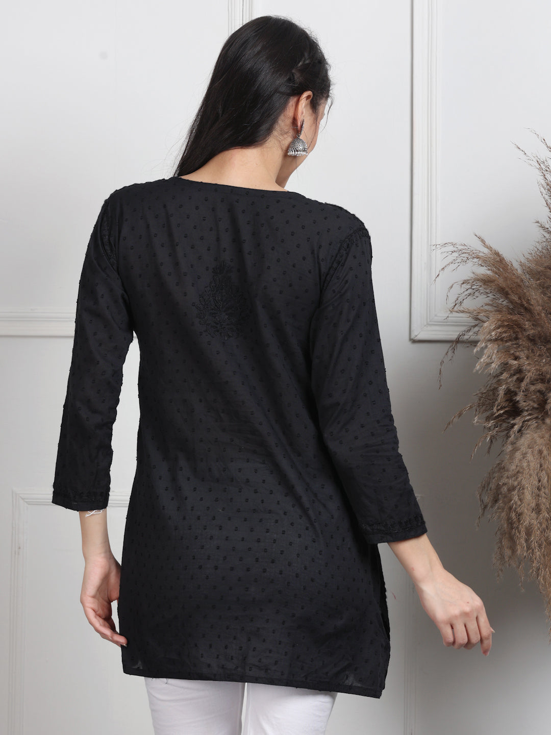 Elegant Women's Dyed Lucknowi Chikankari Short Top – Pure Cotton, Handcrafted Beauty in Stunning Shades