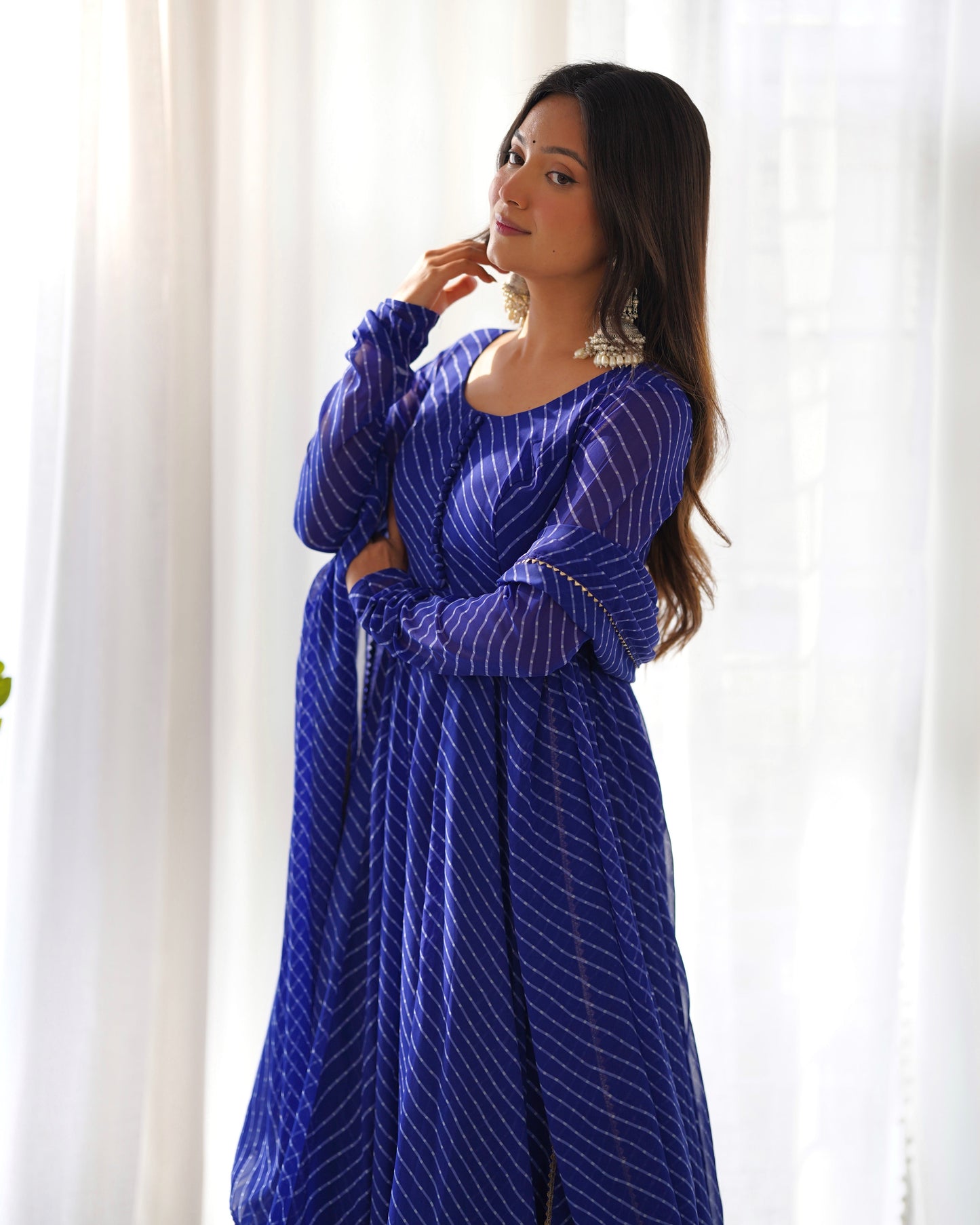 *PURE FOX GEORGETTE LAHERIYA PRINT FABRIC FULLY FLAIR ANARKALI,WITH DUPPTA SET,PENT READY TO WEAR*