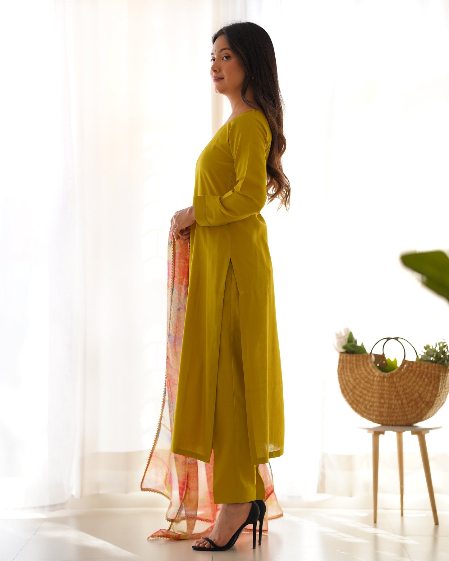*PRESENTING NEW SUMMER WEAR AND OFFICE WEAR PURE SOFT HEAVY VISCOSE STRAIGHT FIT KURTA WITH DUPPTA SET,PENT READY TO WEAR*