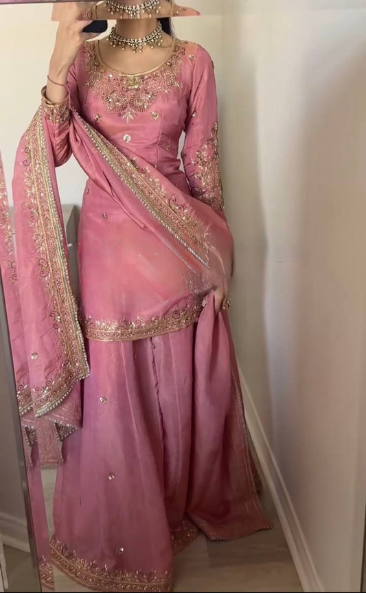 Chic Reflections A Pink Dress Experience