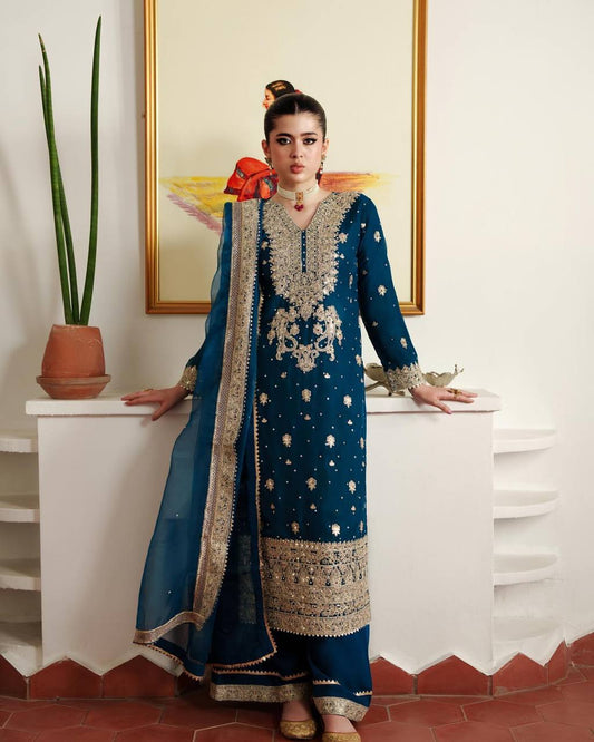 Artistry in Blue A Portrait of Elegance