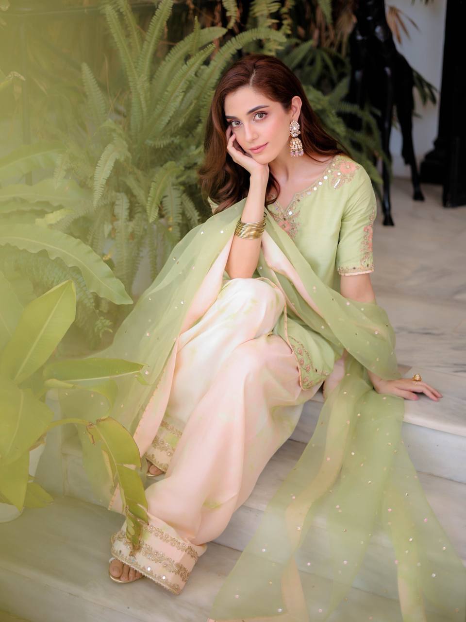A Fusion of Green and Pink