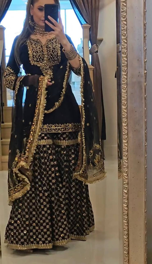 Chic Moments Capturing Beauty in Black and Gold
