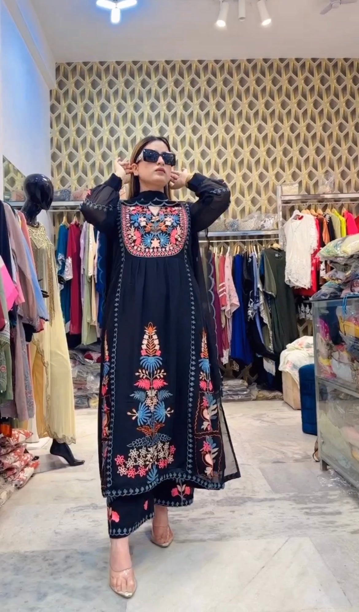 Black Colour Heavy Embroidery Multi Needle Work Real Mirro Hand Work Suit Set