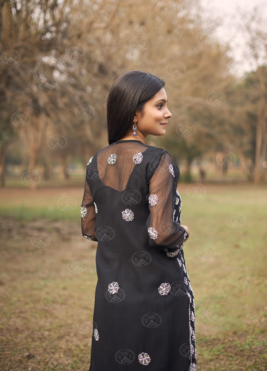 Georgette Chikankari Straight Kurti With Real Pasted Mirror Work & Matching Cotton Inner