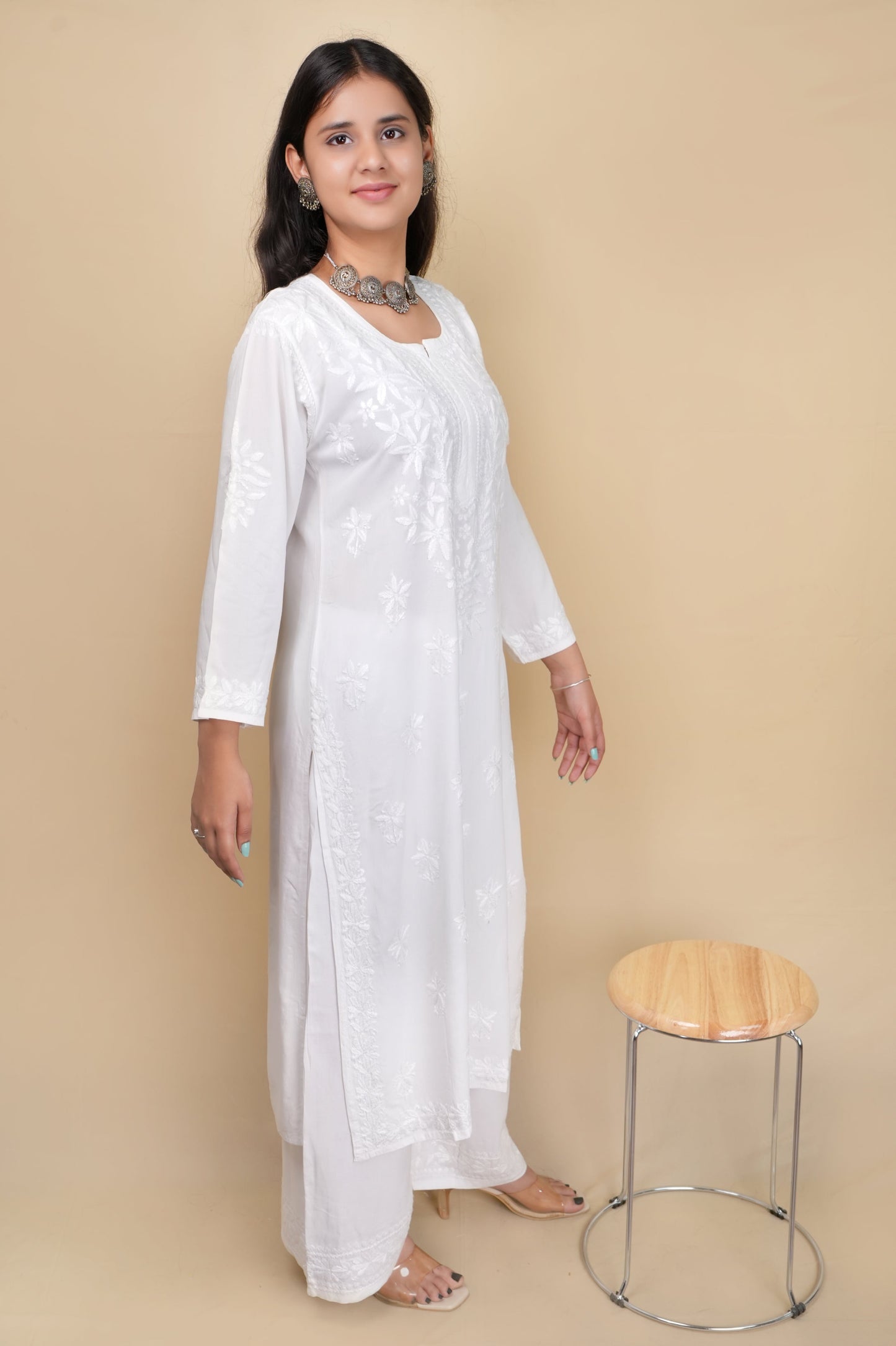 Women's Exclusive Dyed Straight Rayon Lucknowi Chikankari Kurti & Palazzo Set.