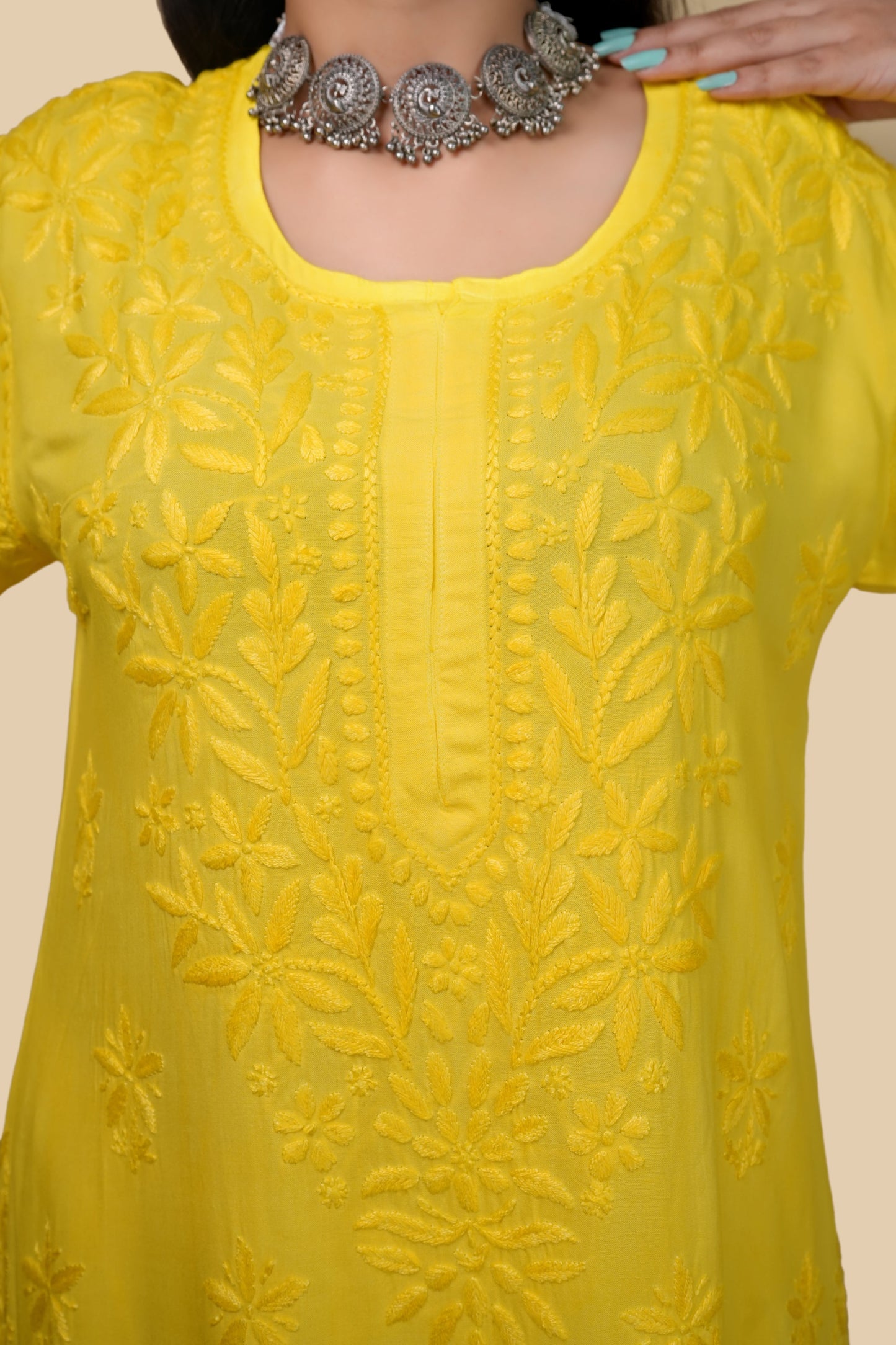 Women's Exclusive Dyed Straight Rayon Lucknowi Chikankari Kurti & Palazzo Set.